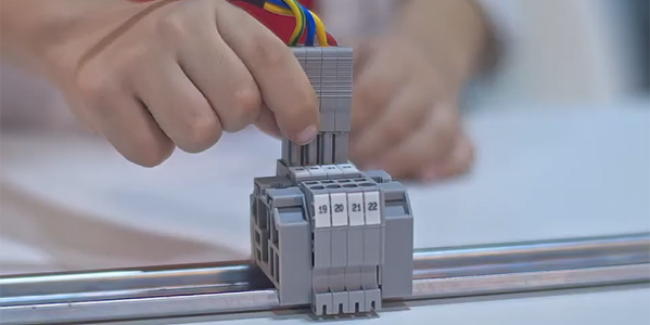  Altech & Connectwell Pluggable Terminal Blocks